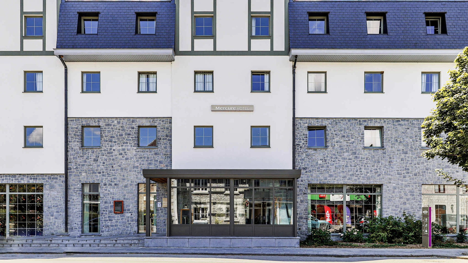cyberwal-in-galaxia-accommodation-03