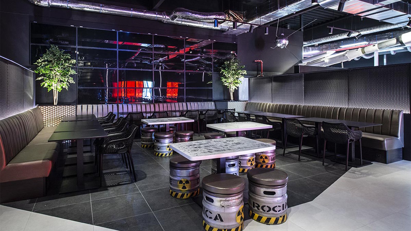 voyage-cafe-salle.d54eb5b5c5d1ad9c3f1f9a6ff73bd6c7